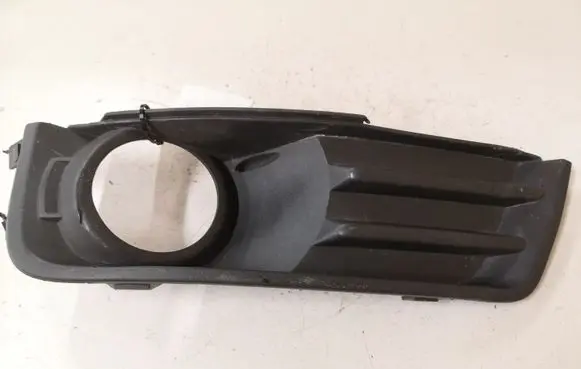 Ford Focus C-MAX Front fog light trim/grill 3M51R19952AD