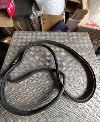 BMW 5 G30 G31 G38 Trunk rubber seal (body) 7390376