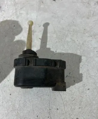 BMW 3 E36 Headlight level adjustment motor 0307851327