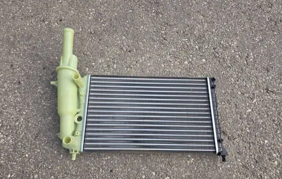 Fiat Punto (176) Coolant radiator 61857