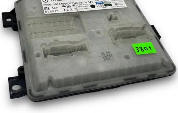 Mercedes-Benz C W206 Central body control module S3801 A2069003614