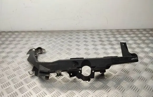 BMW 3 E90 E91 Headlight/headlamp mounting bracket 7138402