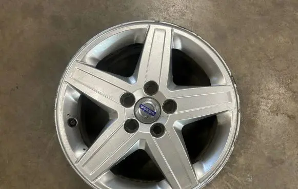 Volvo C30 R16 alloy rim 30671413