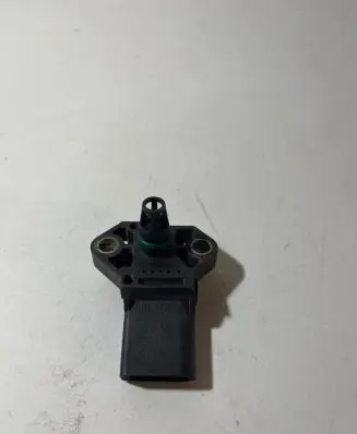 Audi A4 S4 B7 8E 8H Air pressure sensor 038906051D 0261230073