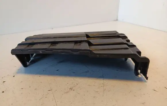 Peugeot 5008 Fuse box cover 9672188380