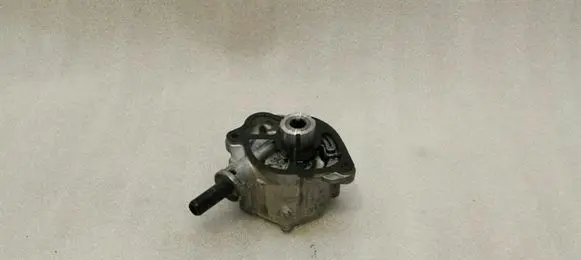 Mercedes-Benz C W205 Vacuum pump A6512300465