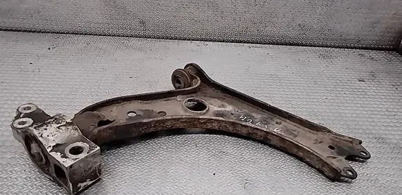 Volkswagen Golf VI Front lower control arm/wishbone