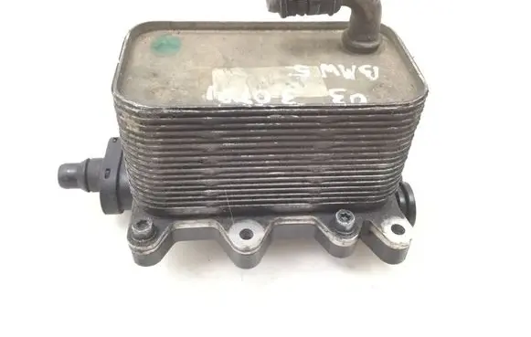 BMW 5 E60 E61 Oil filter mounting bracket 235411908