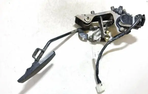 Mazda 323 F Accelerator throttle pedal cb0541ac0 cb05-41-ac0