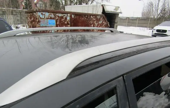 Toyota Avensis Verso Roof bar rail 