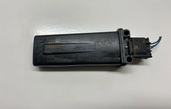 BMW X3 E83 Tire pressure sensor 6771043