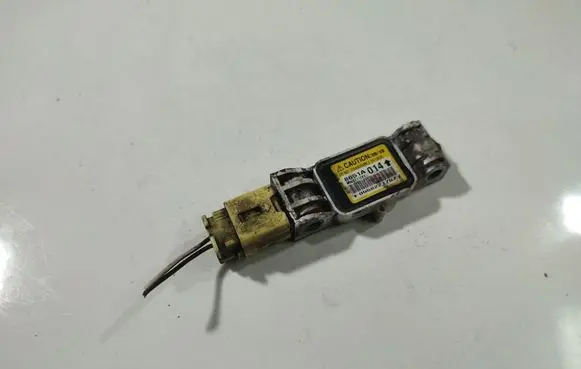 Mitsubishi Grandis Airbag deployment crash/impact sensor 8651A014