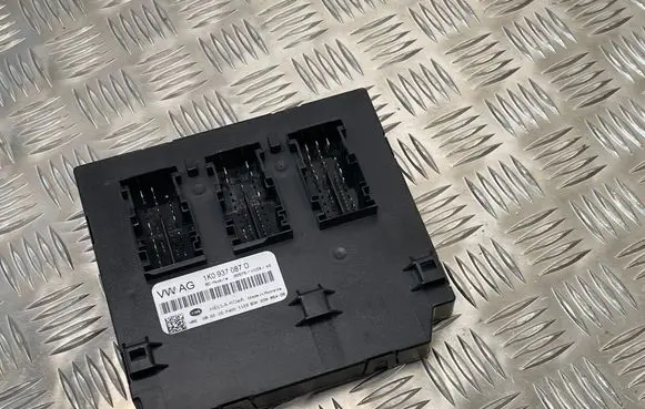 Volkswagen Golf Plus Other control units/modules 1K0937087D
