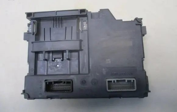 Renault Clio IV Ignition key card reader 