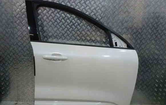 Ford Kuga III Front door