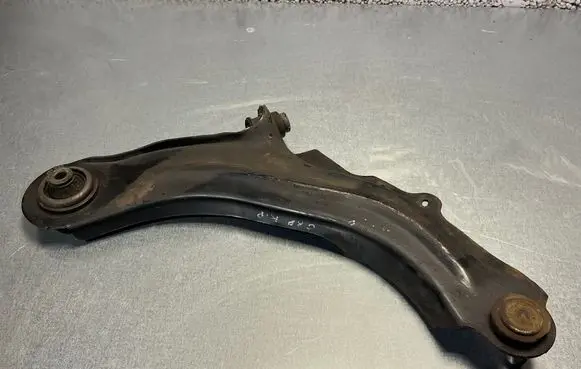 Renault Captur Front lower control arm/wishbone