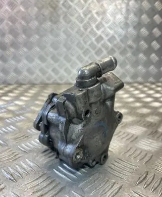 Audi Q7 4L Power steering pump 7L8422154H