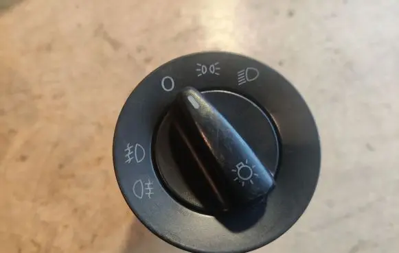 Volkswagen PASSAT B5 Light switch 1C0941531A