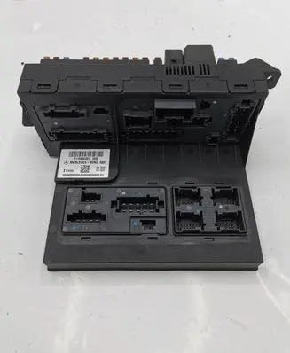 Mercedes-Benz E W211 SAM control unit 2115454301