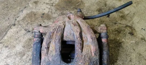 Nissan Qashqai Front brake caliper