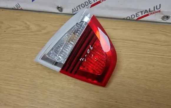 BMW 3 E90 E91 Tailgate rear/tail lights 6937459