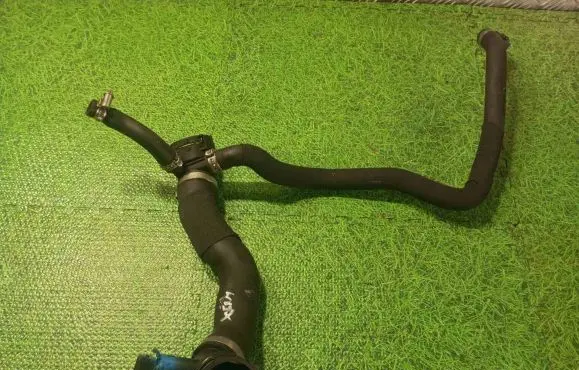 BMW X5M E70 Engine coolant pipe/hose 7589755