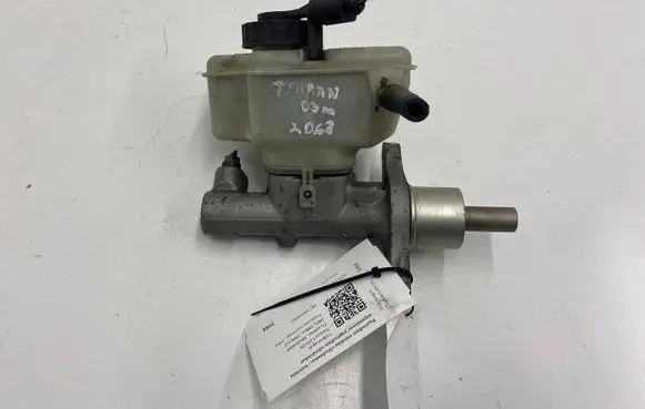 Volkswagen Touran I Master brake cylinder 1K1614019