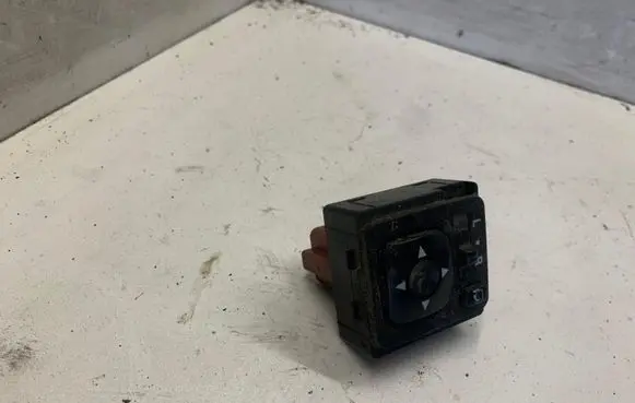 Mitsubishi Outlander Wing mirror switch 183569