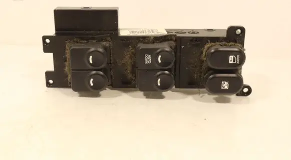 Hyundai i30 Electric window control switch 935702L010