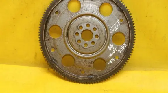 Toyota RAV 4 (XA40) Flywheel
