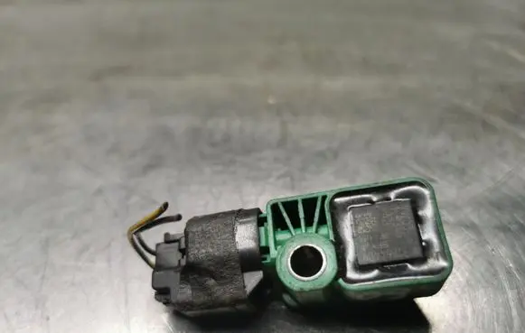 Volvo V50 Airbag deployment crash/impact sensor 31264409