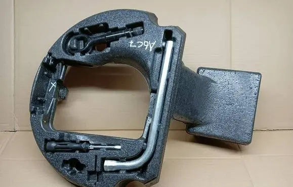 Audi A6 S6 C7 4G Tool set 4G0012109A