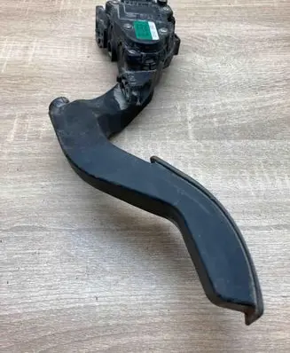 Audi A4 S4 B7 8E 8H Accelerator throttle pedal 8E2721523A