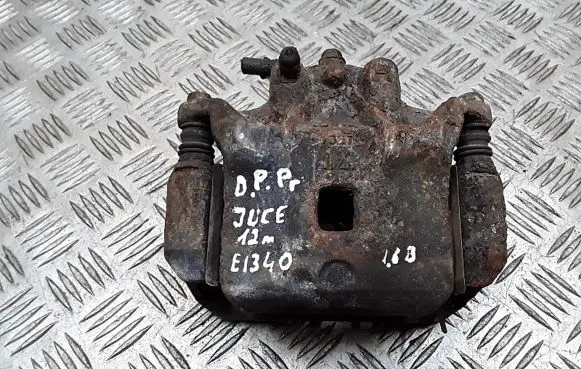 Nissan Juke I F15 Front brake caliper