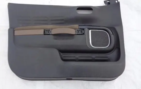 Citroen C4 Cactus Front door card panel trim