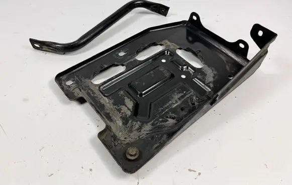 Battery tray