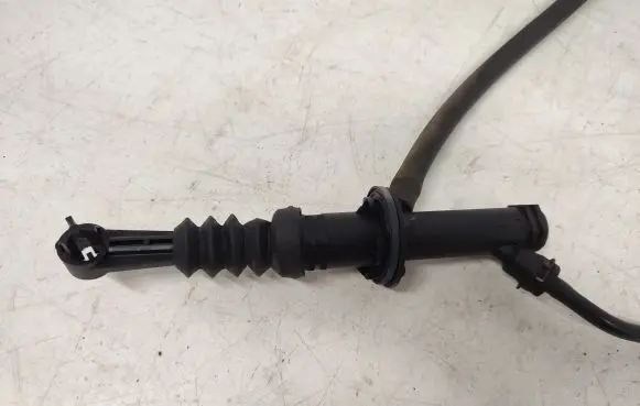 Clutch master cylinder