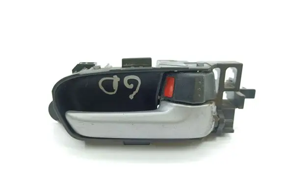 Suzuki Grand Vitara II Rear door interior handle