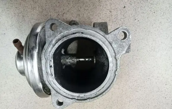 Skoda Roomster (5J) EGR valve 045131501K
