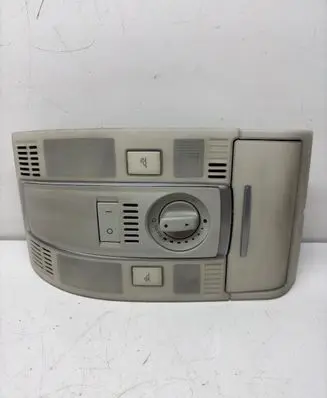 Audi A6 S6 C6 4F Front seat light 4F0947135BF