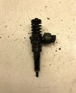 Audi A4 S4 B6 8E 8H Fuel injector 038130073BA 0414720216