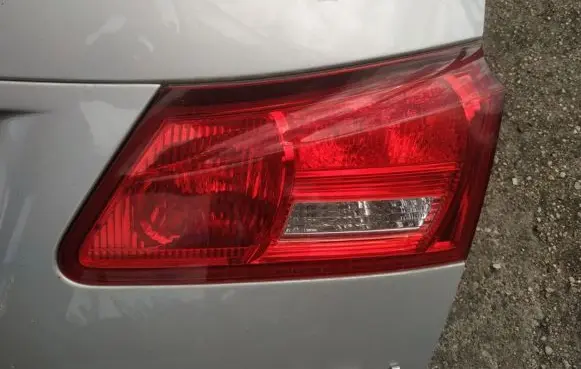 Lexus IS 220D-250-350 Tailgate rear/tail lights