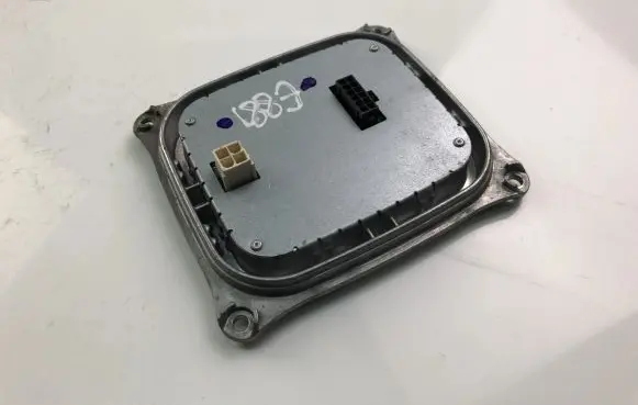 Peugeot 308 Light module LCM 130732940400