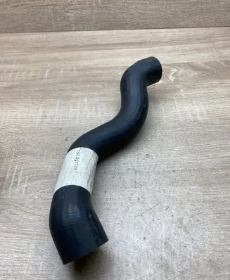 Mercedes-Benz C W202 Engine coolant pipe/hose A2025013982
