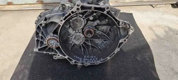 Manual 6 speed gearbox