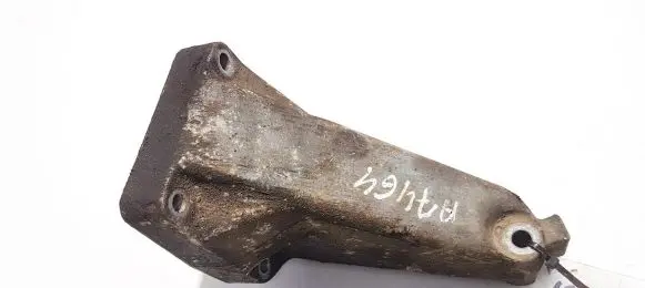 Mercedes-Benz C W203 Engine mounting bracket a1112231604