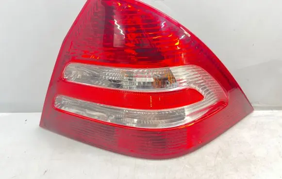 Mercedes-Benz C W203 Rear/tail lights 2038202064