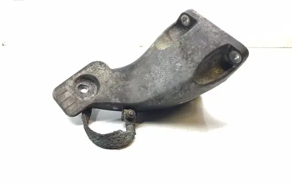 BMW 5 E60 E61 Engine mounting bracket 2211677705601 13807410 K3173