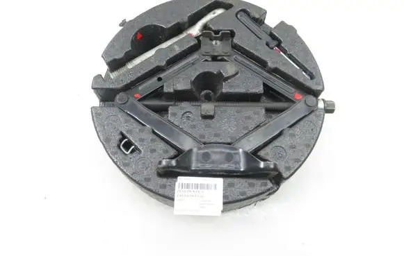 Opel Astra J Spare wheel section trim 
