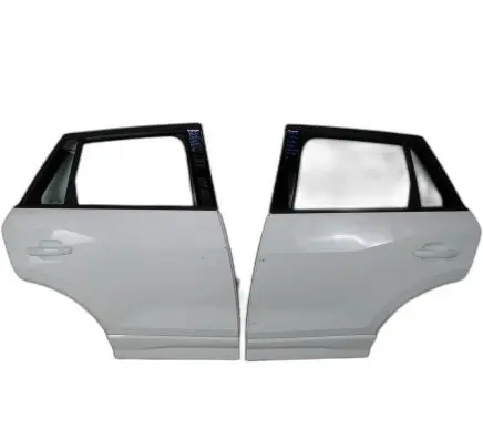 Audi Q2 - Rear door